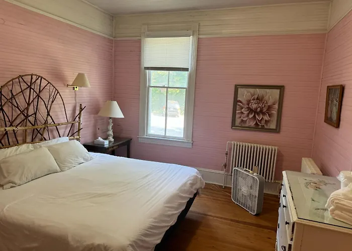 The Balsam Mountain Inn